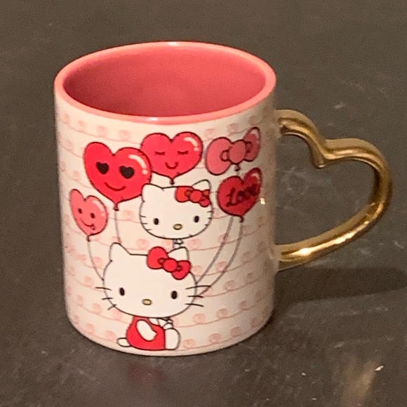 Hello Kitty Valentine’s Day Mug with Heart Shaped Handle - Picture 2 of 11